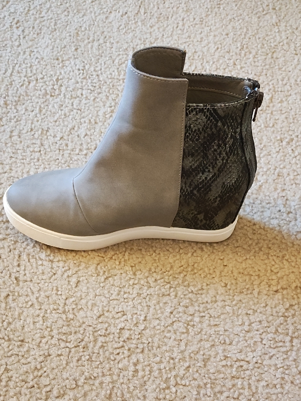 Gray Slip-On Wedge Sneakers with Snake-Print Accent